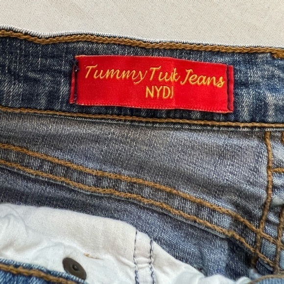 NYDJ Women’s Straight Leg Crop Jeans, Size 6 - Picture 6 of 6